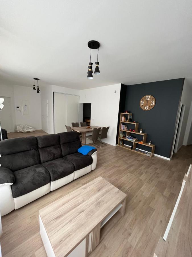 Appartement T4 140 M2 Spacieux Et Calme Pour 8 Personnes لوز سانت سوفير المظهر الخارجي الصورة