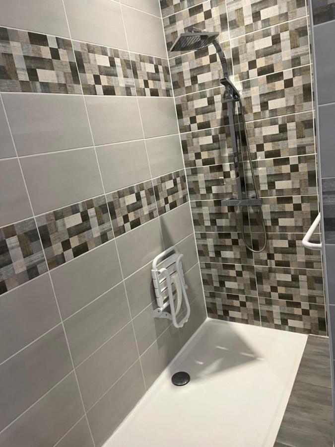 Appartement T4 140 M2 Spacieux Et Calme Pour 8 Personnes لوز سانت سوفير المظهر الخارجي الصورة