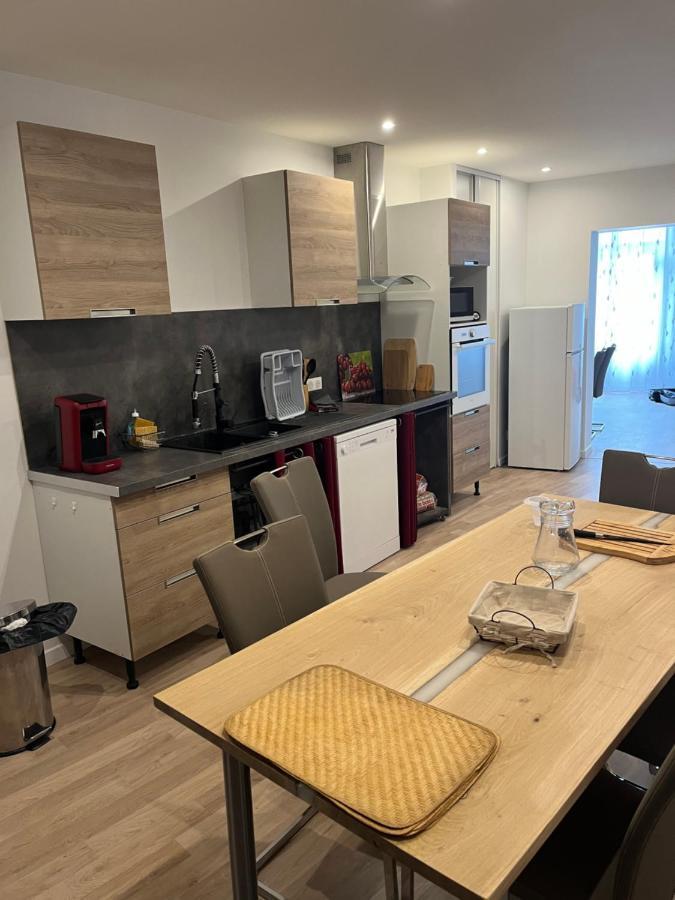 Appartement T4 140 M2 Spacieux Et Calme Pour 8 Personnes لوز سانت سوفير المظهر الخارجي الصورة